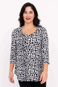 Front view of model wearing Jazz 3/4 sleeve bamboo leopard print top