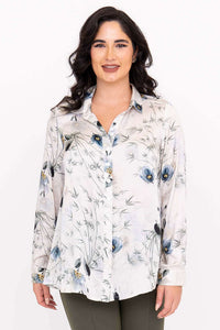 Woman wearing Charlotte Blouse with floral print, front view