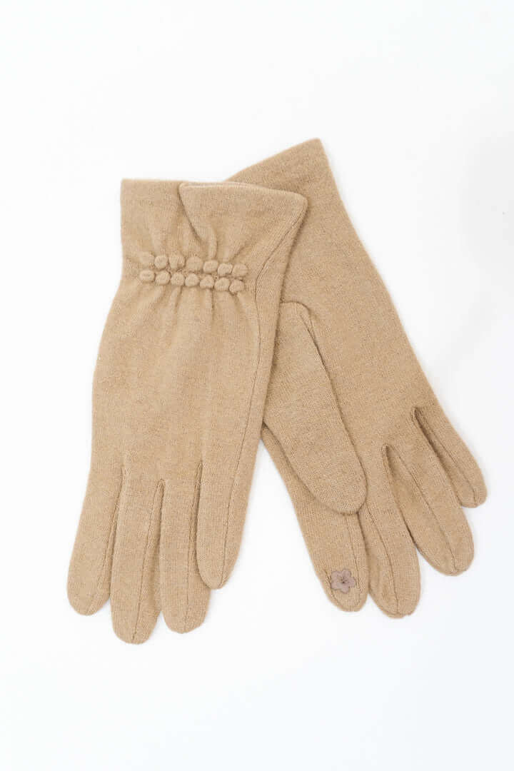 Classic camel wool gloves with decorative stitched detail at the wrist