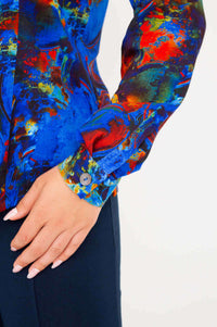 Closeup of sleeve and buttoned cuff on the Linzy bamboo and linen blouse