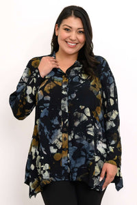 Front close-up view of woman wearing Laney Blouse in midnight marble print