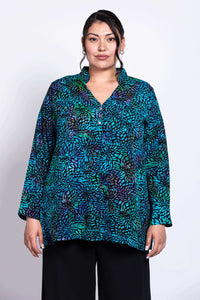 Front close-up of model wearing the Shirley Blouse in Mosaic Indigo print