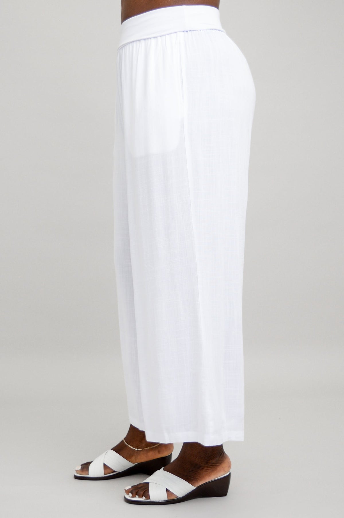 Landon Capri, White, Linen Bamboo