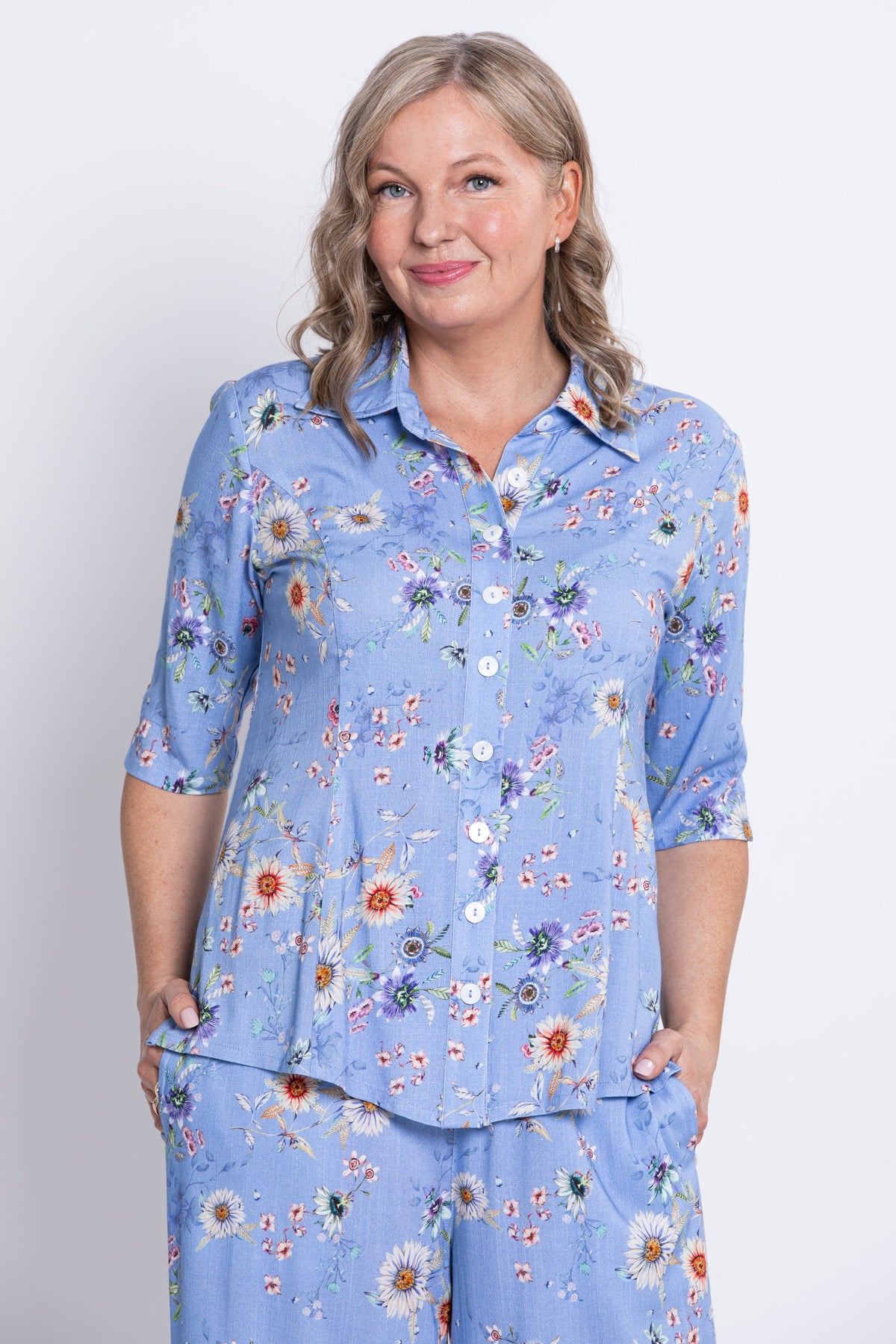 Lorine Blouse, Peri Daisy, Linen Bamboo