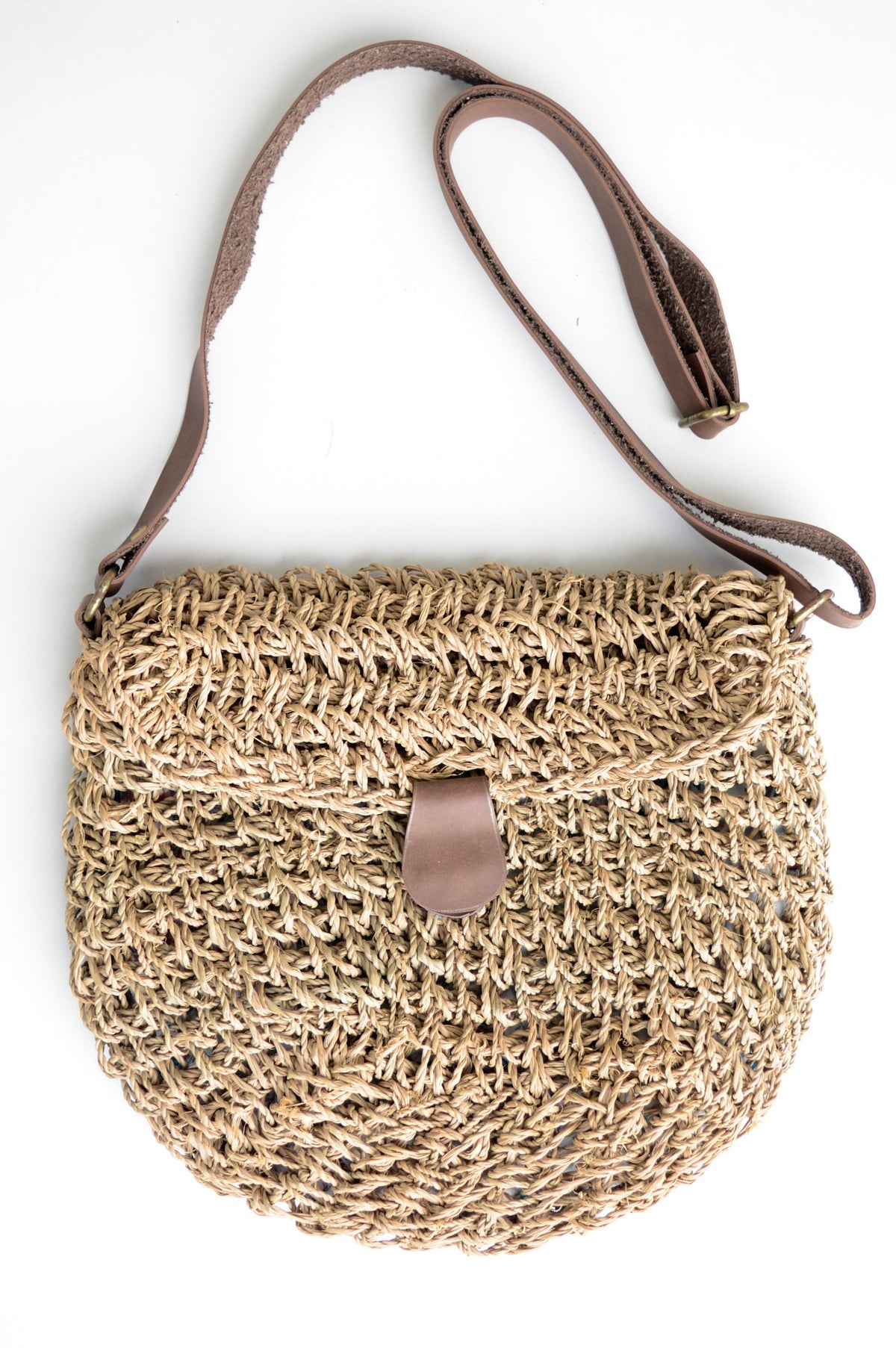 Mouni Hand Woven Rattan Purse