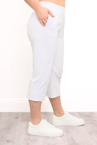 Susan Capri, Snow White, Bamboo