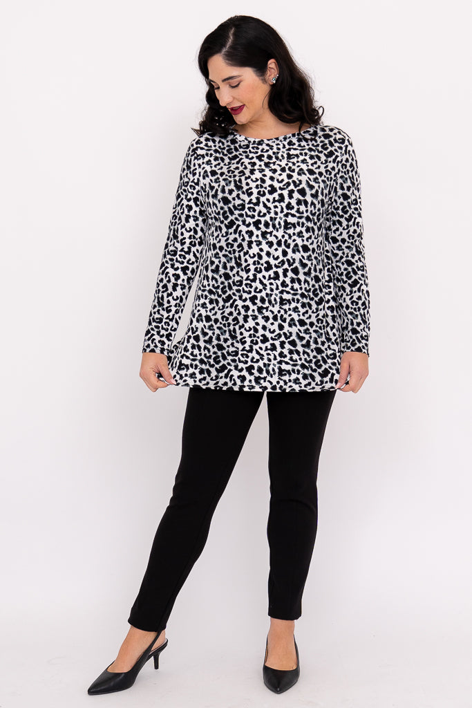Margie Top, BW Leopard, Bamboo