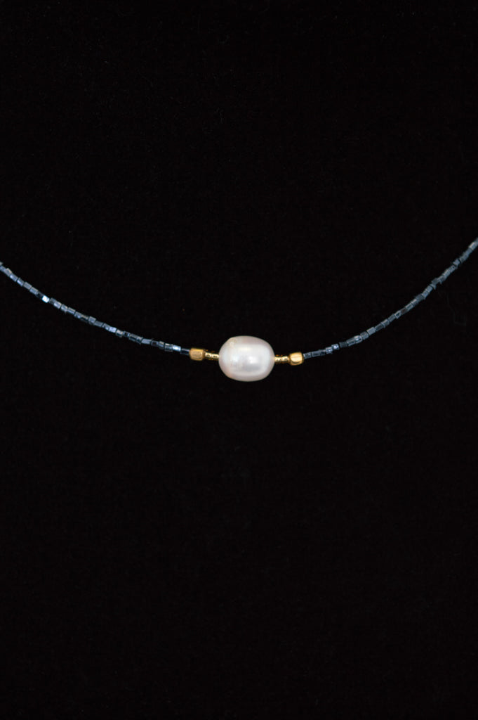Short Necklaces - One Pearl