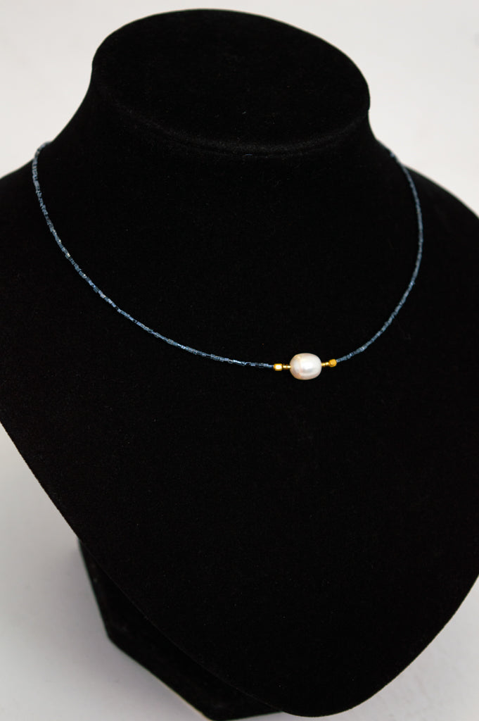 Short Necklaces - One Pearl