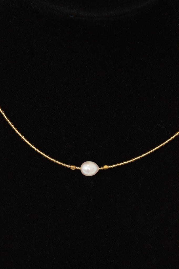 Short Necklaces - One Pearl